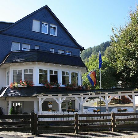 Gasthof-Pension Hunaustuben Schmallenberg Dış mekan fotoğraf