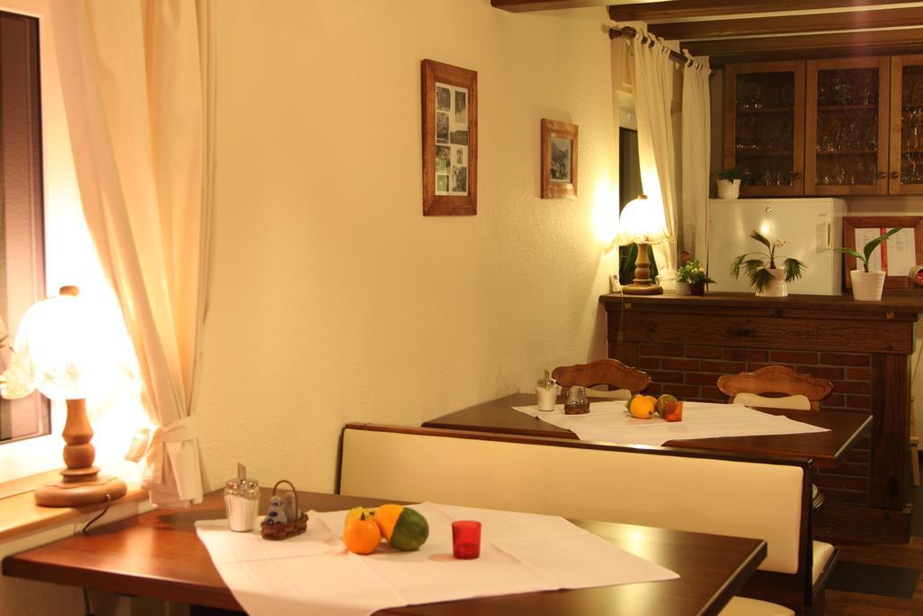 Gasthof-Pension Hunaustuben Schmallenberg Dış mekan fotoğraf