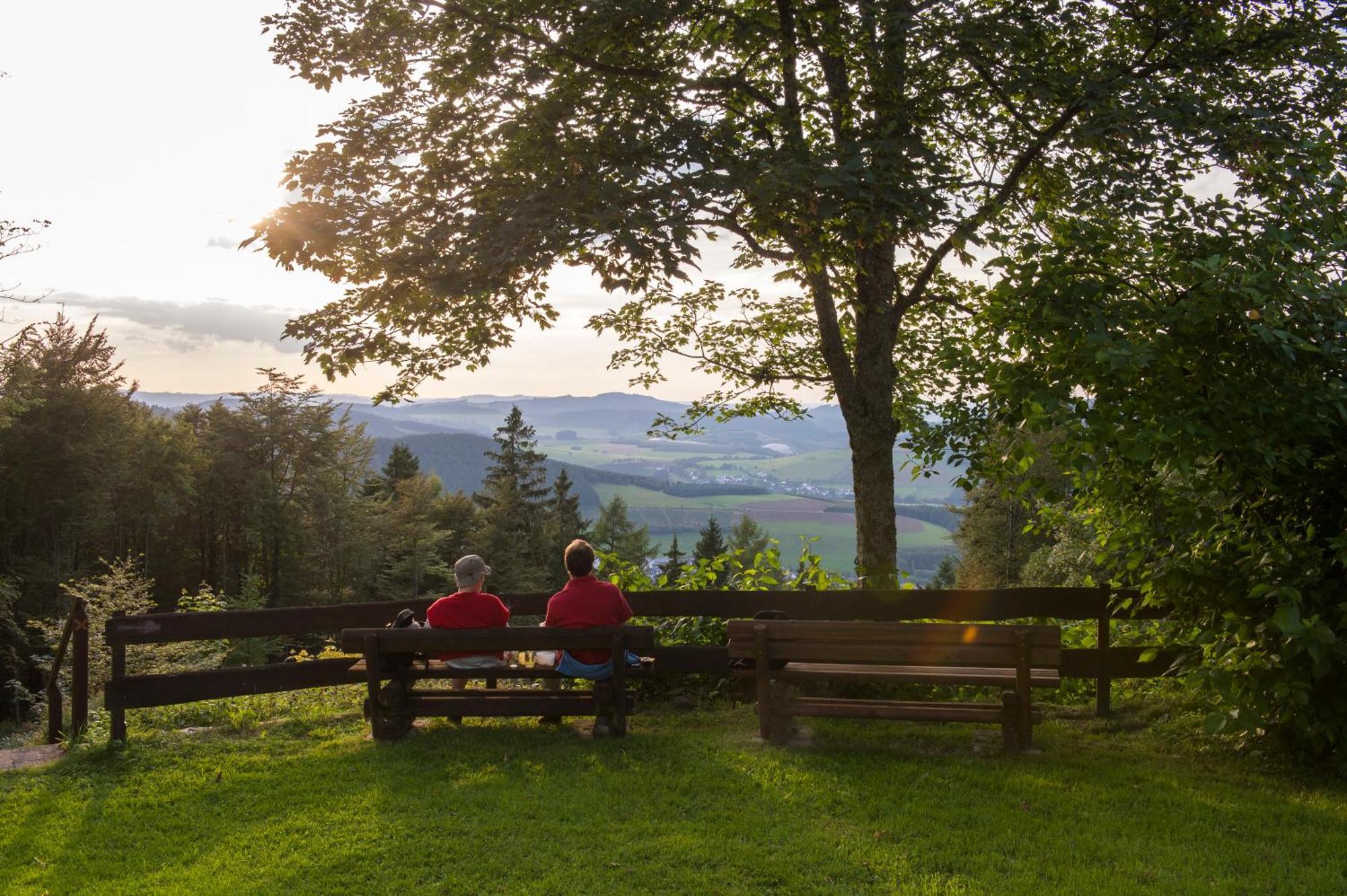 Gasthof-Pension Hunaustuben Schmallenberg Dış mekan fotoğraf